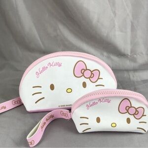 NEW Hello Kitty Wristlet Set